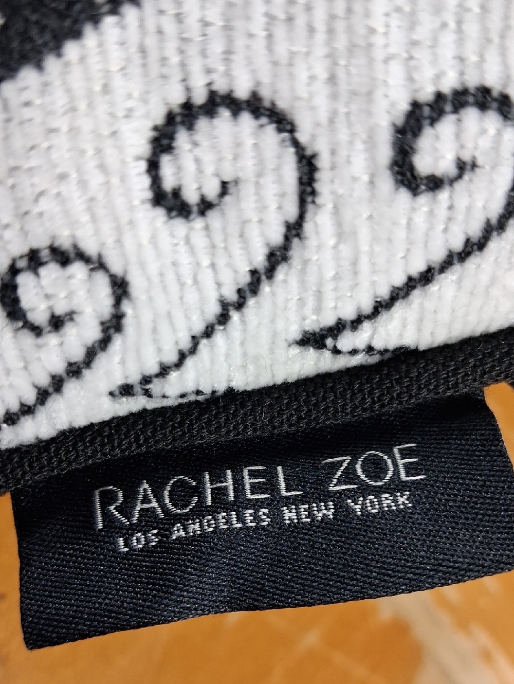 Rachel Zoe Skull Ghost Witch Knit Lumber Throw Zipper Cover Pillow 27 X 13.5 - Picture 6 of 6
